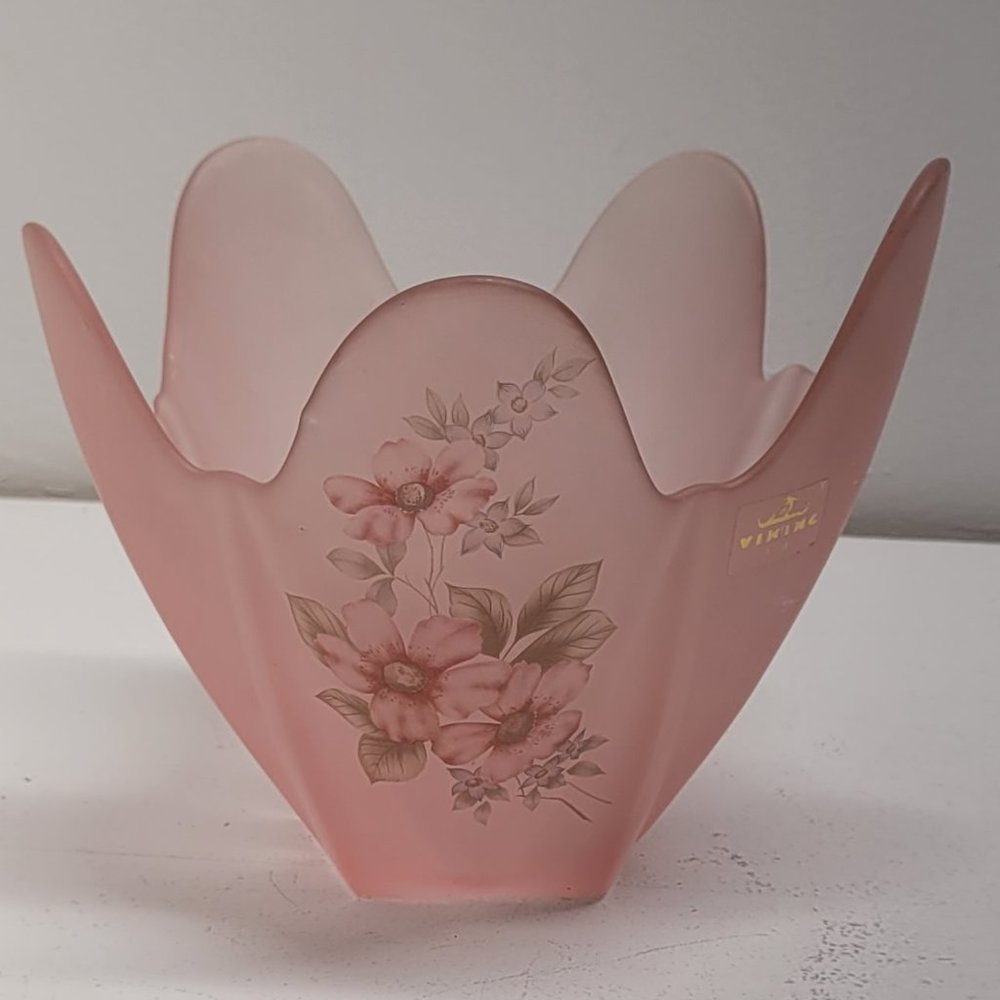 Viking Pink Satin Floral Hankerchief Vase
